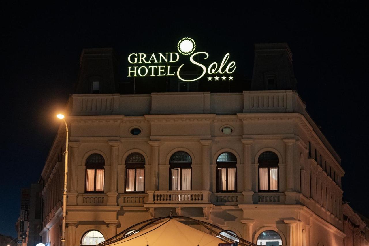 Grand Hotel Sole Nitra Esterno foto